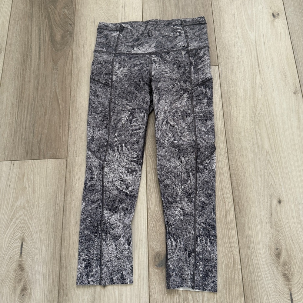 Lululemon Fast & Free Crops HR 19”